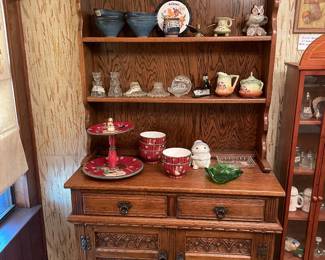 Welch Style Oak Plate Rack Top w/ Buffet Base