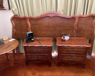 Broyhill French Provincial Bedroom Set