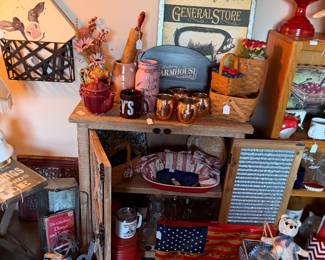 Farmhouse decor and furniture 