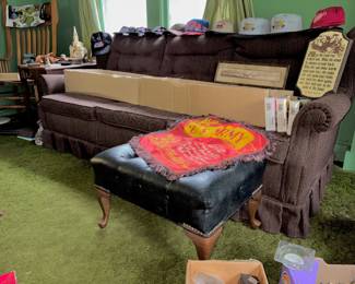 Extra Sleepy Hollow ottoman