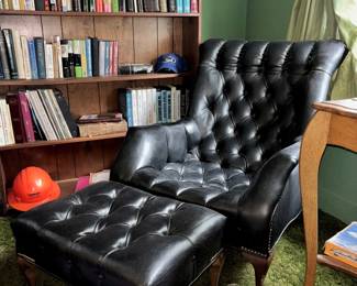 Vintage Sleepy Hollow/Rip Van Winkle chair! (needs a little repair on the seat)