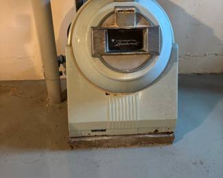 Antique washing machine Westinghouse (works)