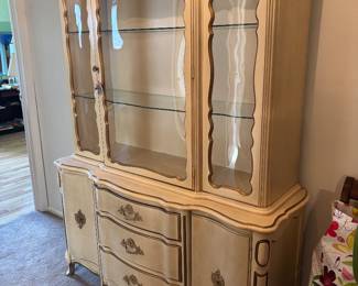 Vintage French provincial China cabinet (mint condition)