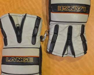 124  Vintage Lange Leather Ski Gloves