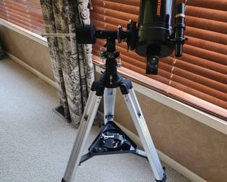 208  Celestron Telescope w Tripod Mount Complete Setup