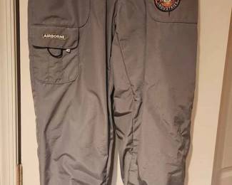 140  World Industries Snow Pants