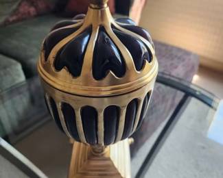 25  Vintagestyle brass  dark decorative urn