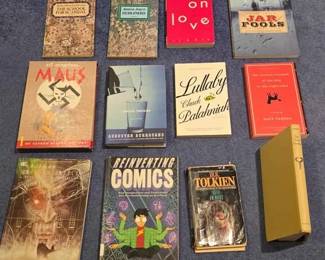 7  Assorted Books and Graphic Novels  Maus, Tolkien, Palahniuk, and more