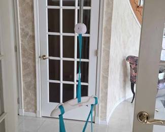 109  Little Tikes Doorway Jumper