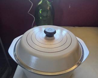 Vintage Club Pot