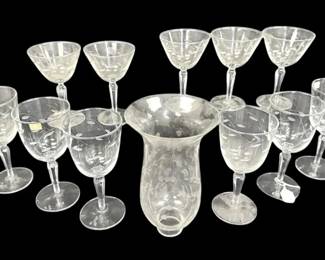 Etched Leaf Glass Cup Set