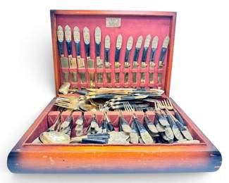 Siam Flatware In King Edward AntiTarnish Chest
