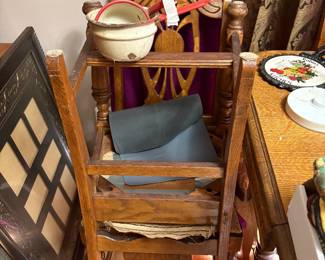 Miscellaneous in dining room (chairs to dining table)