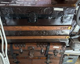 Stacked trunks