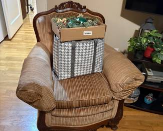 Vintage Chair in den room