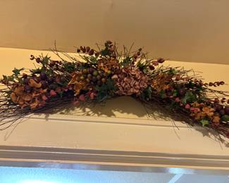 Wreath swag