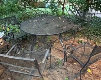 Vintage Russell Woodard Wrought Iron Patio Dining Set