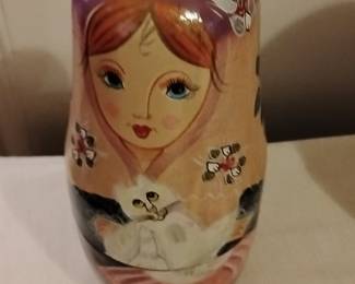 Vintage Hand-Painted Matryoshka Nesting Doll Set with Cat