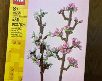 LEGO Cherry Blossoms (Set 40725)