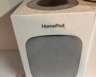 Apple HomePod (1st Generation)