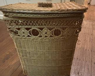 Vintage Wicker Laundry Hamper with Celtic Knot Detail
