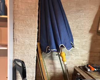 Vintage Navy Blue Patio Umbrella with Scalloped White Piped Edge