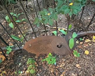 Vintage Rusty Beaver Garden Sculpture