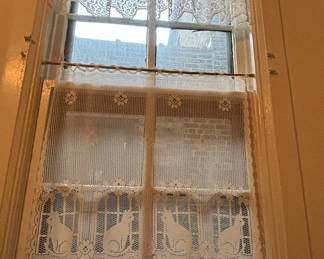 Vintage Lace Cat Motif Cafe Curtains