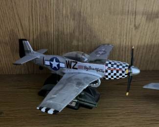 Die-cast Model Aircraft Collection: P-51D Mustang "Big Beautiful Doll" and United Airlines Regional Jet