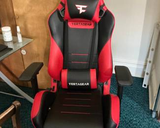 Vertagear PL4500 FaZe Clan Special Edition Gaming Chair