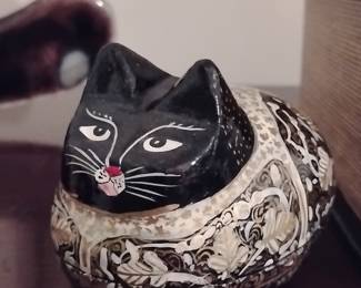 Kashmiri Papier-Mâché Cat Figurine