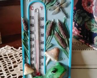 Spoontiques Frog and Dragonfly Thermometer
