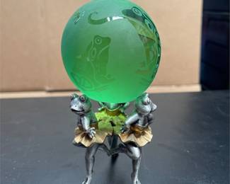 Green Glass Orb with Ballerina Frog Stand (3/4)