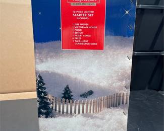 Mervyn’s 1992 Village Square Christmas Village & Accessories (5/5)