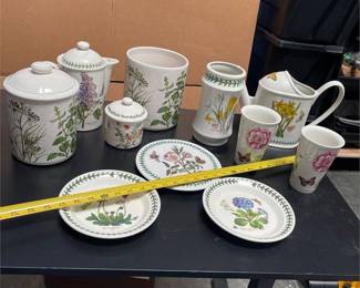 Portmeirion Botanic Garden Canisters, Coffee Pot & Plates (4/6)