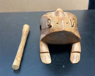 Carved Wooden Frog Guiro with Scraper (5/5)