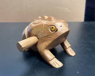 Carved Wooden Frog Guiro with Scraper (2/5)