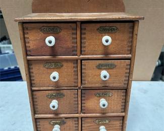 Eight-Drawer Wooden Wall-Mount Spice Cabinet (2/2)