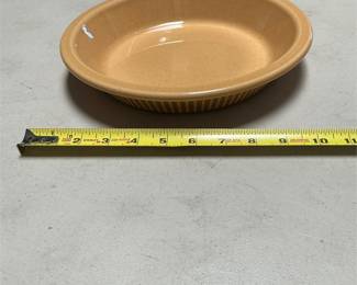 Pfaltzgraff USA Tan Ribbed Ceramic Pie Dish (6/6)