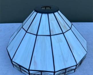 Tiffany-Style Slag Glass Shade with Geometric Border (2/2)