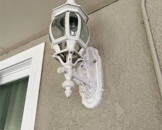 Victorian-Style White Outdoor Wall Lantern Porch Light (2/2)
