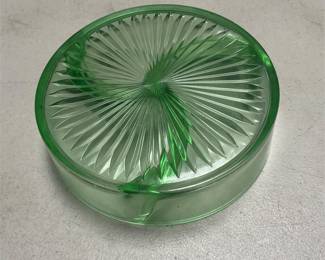 Green Glass Three-Part Divided Relish Dish (3/5)