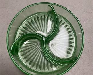 Green Glass Three-Part Divided Relish Dish (4/5)