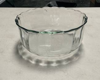 Anchor Hocking Moments Clear Glass Serving Bowl (2/5)