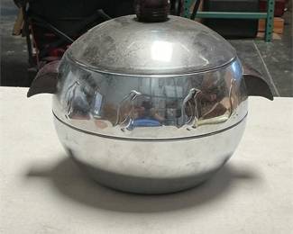 West Bend Penguin Hot & Cold Server / Ice Bucket (2/6)