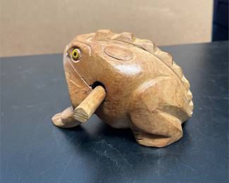 Carved Wooden Frog Guiro with Scraper (3/5)