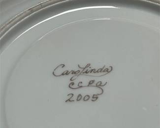 Rose-Decorated Porcelain Cup and Saucer (4/6)
