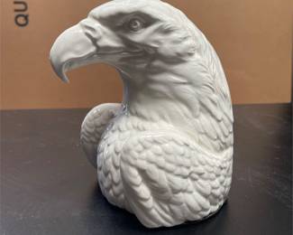 White Glazed Ceramic Eagle Bust Bookend (2/5)