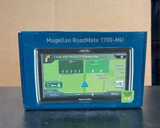 Magellan RoadMate 1700-MU 7-Inch GPS Navigator (2/5)