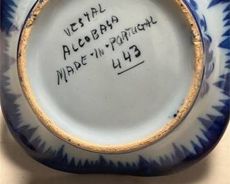 Vestal Alcobaça Hand-Painted Floral Pottery Basket (4/6)